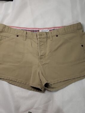 Abercrombie & Fitch Khaki Women's Bermuda Shorts